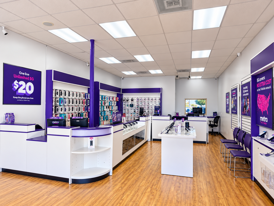 Metro by T-Mobile 2792 E 1st St - 2792 E 1st St 