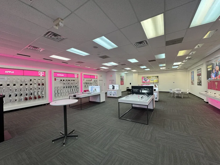  Interior photo of T-Mobile Store at W Illinois Ave & N Midkiff Rd, Midland, TX 