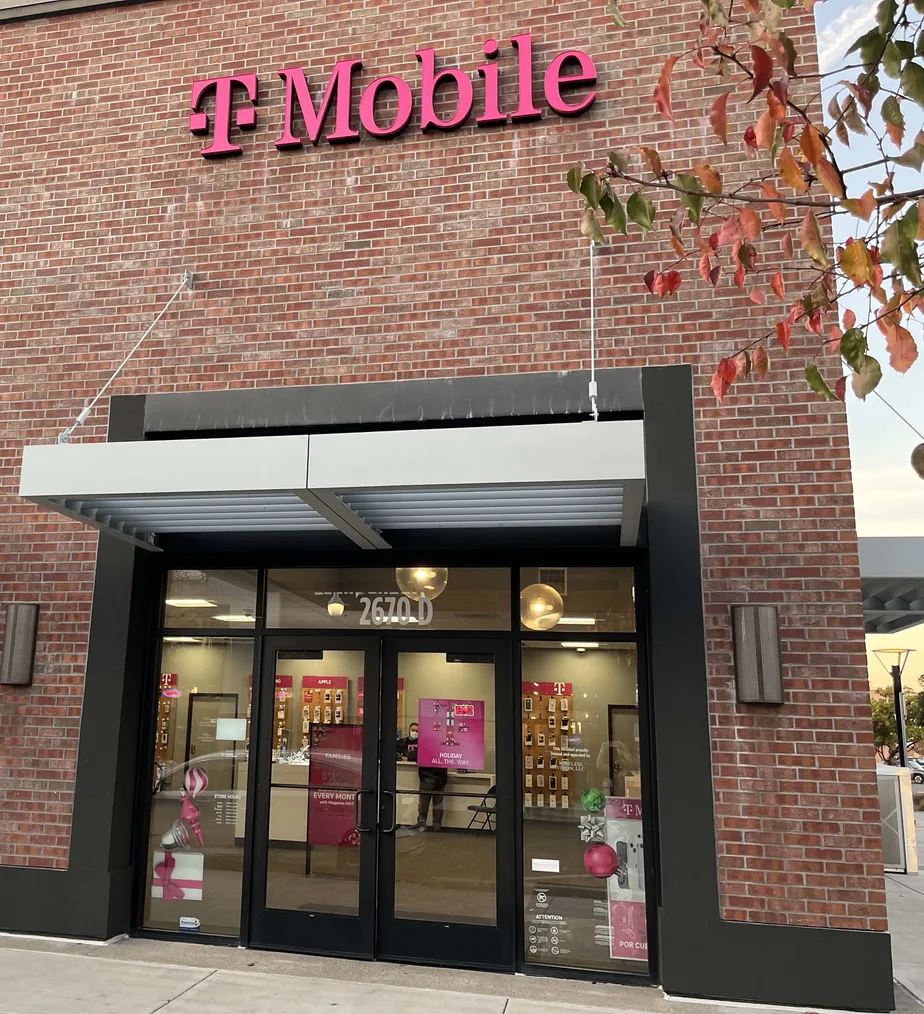  Exterior photo of T-Mobile Store at 5th St & Santa Clara Ave, Alameda, CA 
