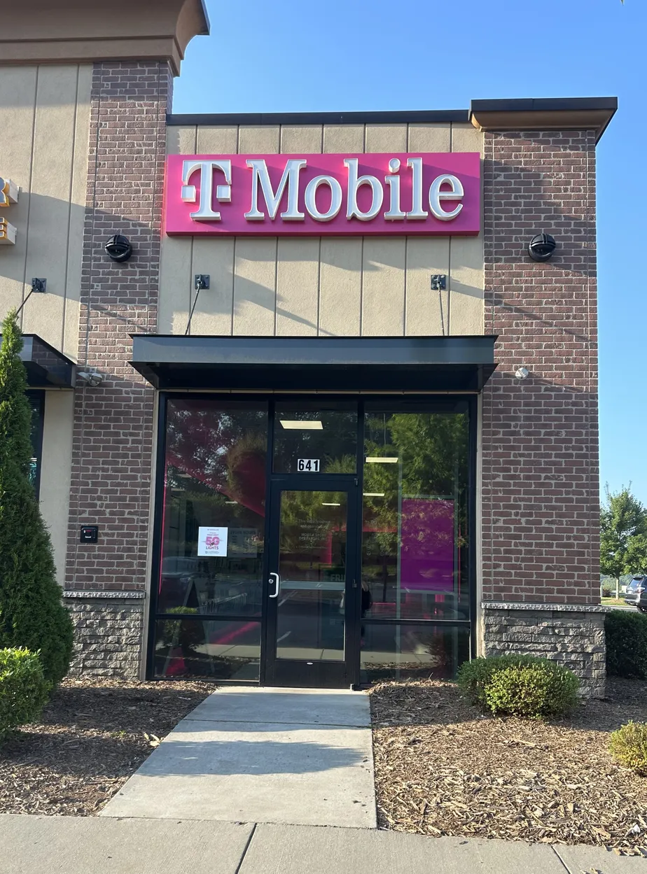  Exterior photo of T-Mobile Store at Fleming Drive, Morganton, NC 