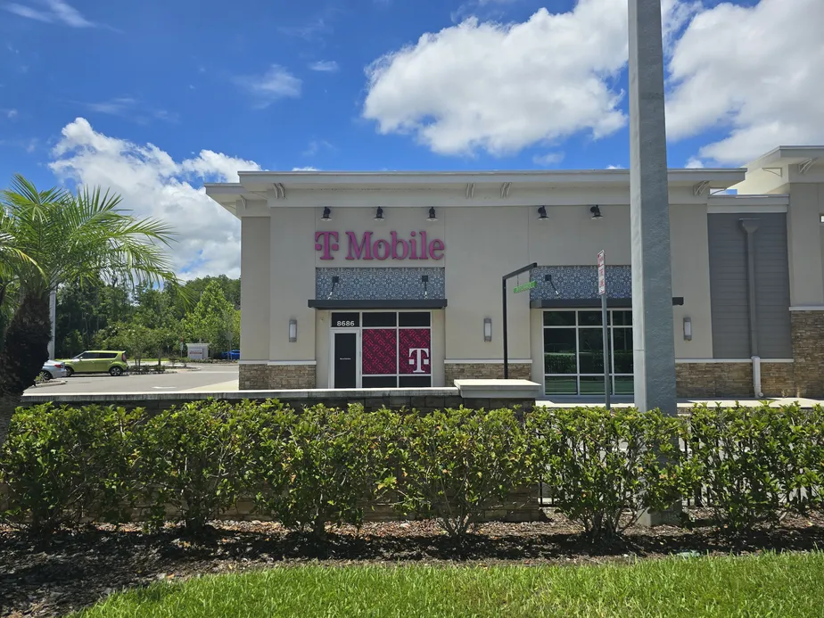  Exterior photo of T-Mobile Store at Hunters Village Plaza, Tampa, FL 
