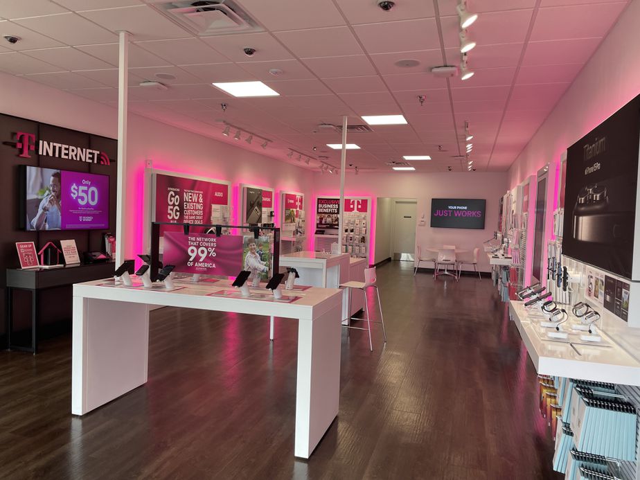 Interior photo of T-Mobile Store at Perdido Beach Blvd & Loop Rd, Orange Beach, AL