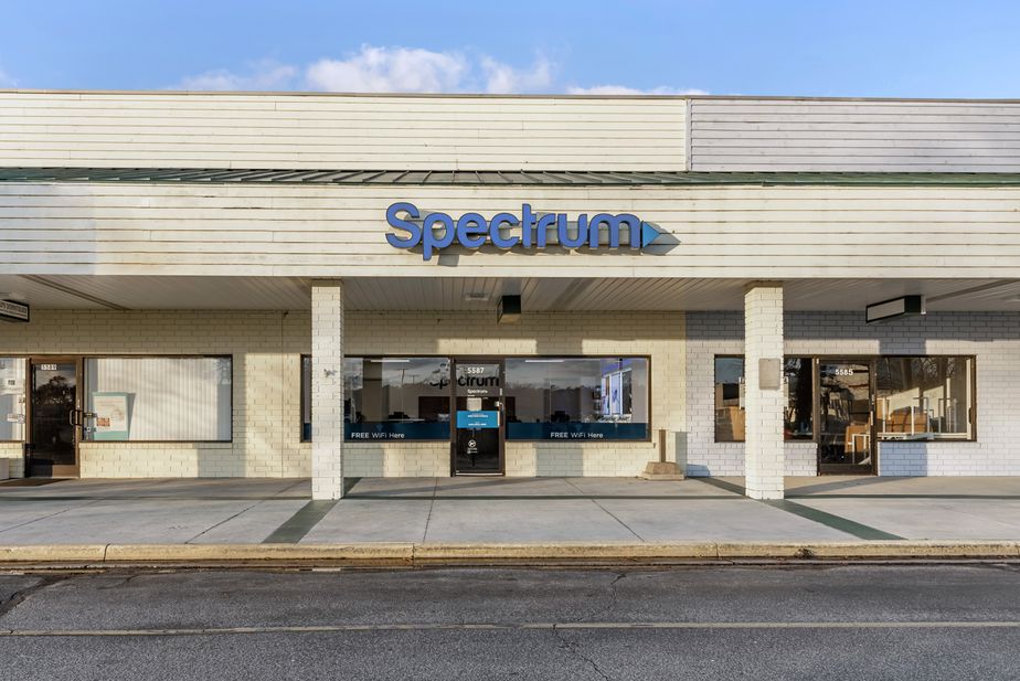 Spectrum - 5587 North Croatan Hwy 