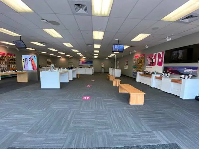 Interior photo of T-Mobile Store at S University Dr & SW 6th St, Plantation, FL