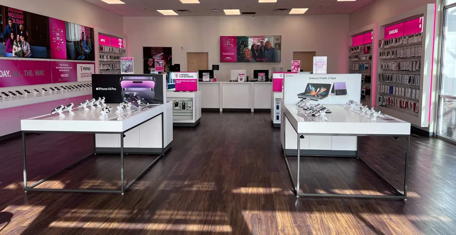 Interior photo of T-Mobile Store at Unser Blvd NW & Ladera Dr NW, Albuquerque, NM