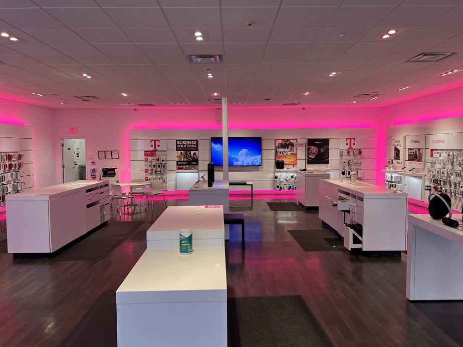 Interior photo of T-Mobile Store at Ritchie Station, Capitol Heights, MD