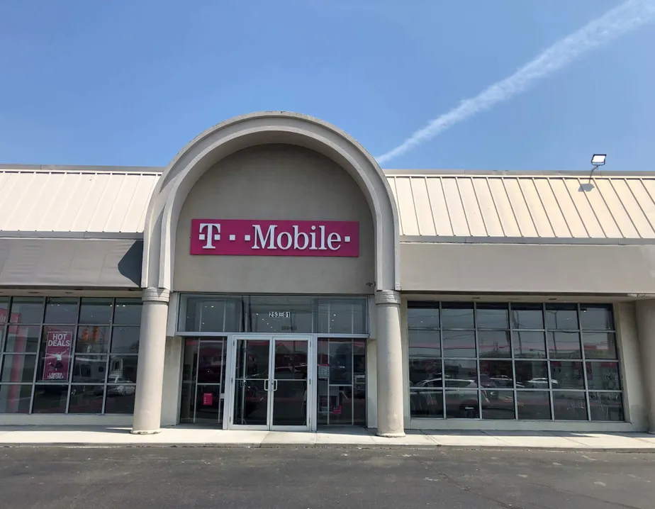 Exterior photo of T-Mobile store at 5 Towns Shopping Center, Rosedale, NY