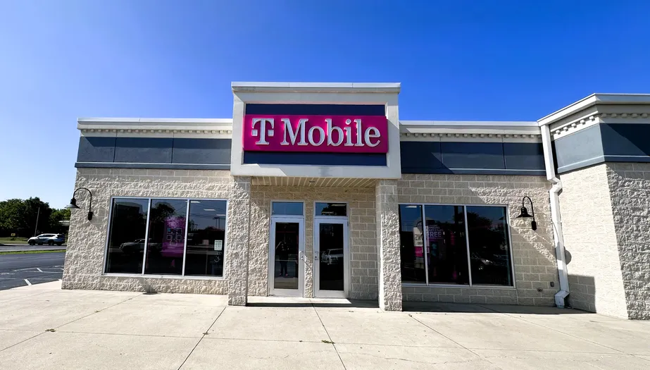 Exterior photo of T-Mobile Store at Elida Rd & American Ave, Lima, OH