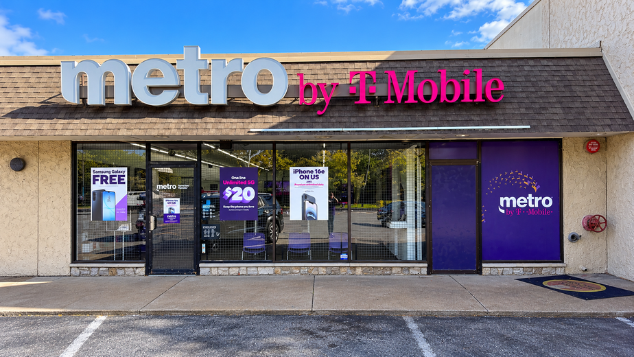 Metro by T-Mobile 4236 S Broadway - 4236 S Broadway 