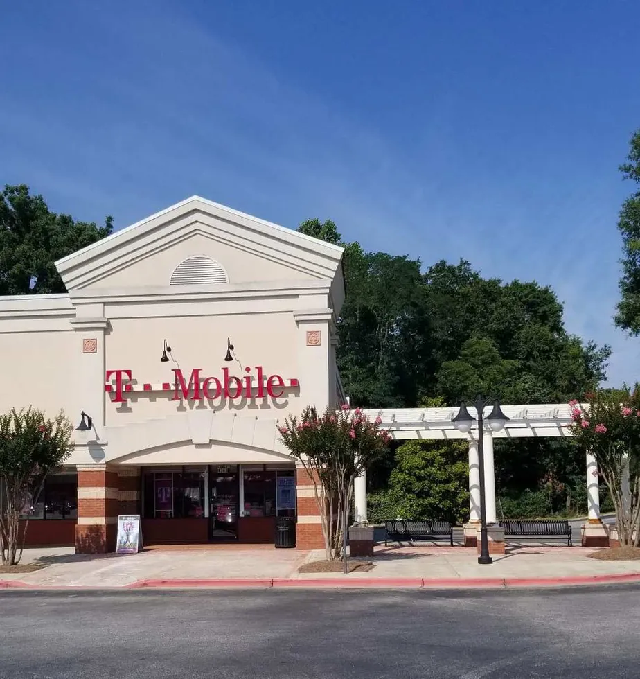Exterior photo of T-Mobile store at East Cobb, Marietta, GA