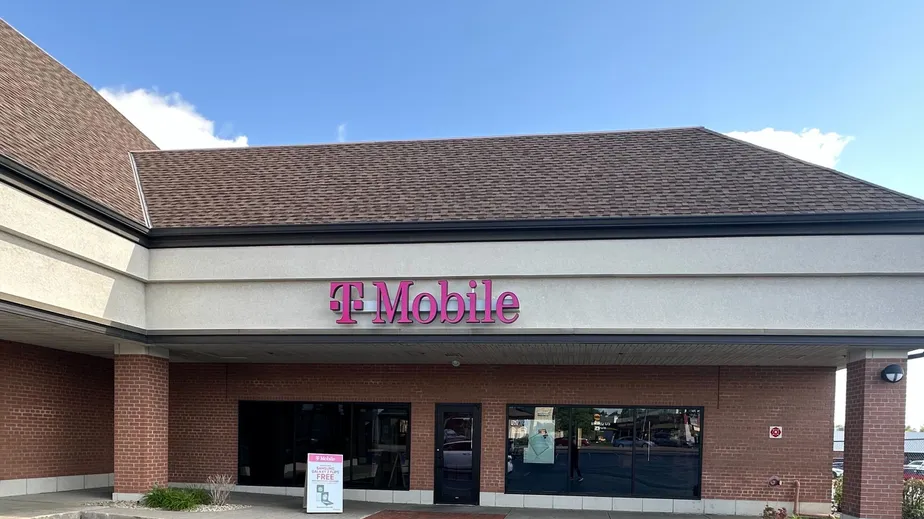 Exterior photo of T-Mobile Store at Appleton Ave & County Line Rd, Germantown, WI