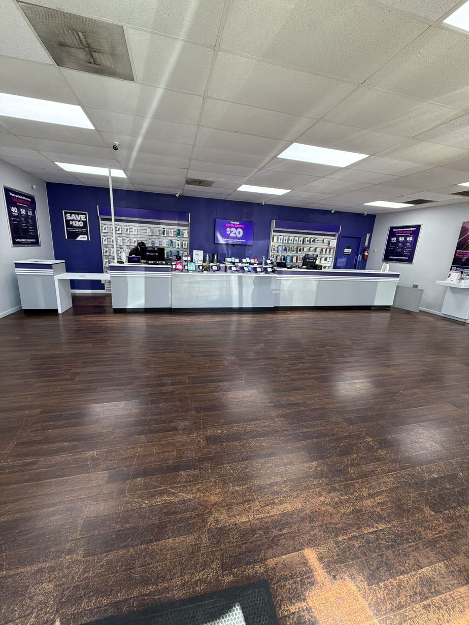 Metro by T-Mobile 700 E California Ave - 700 E California Ave 