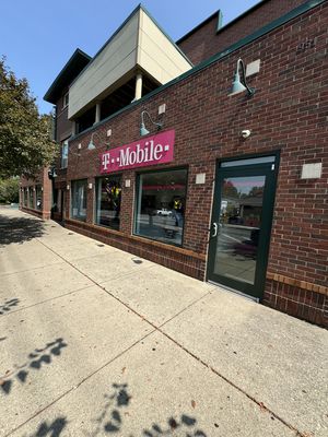 T-Mobile Authorized Retailer