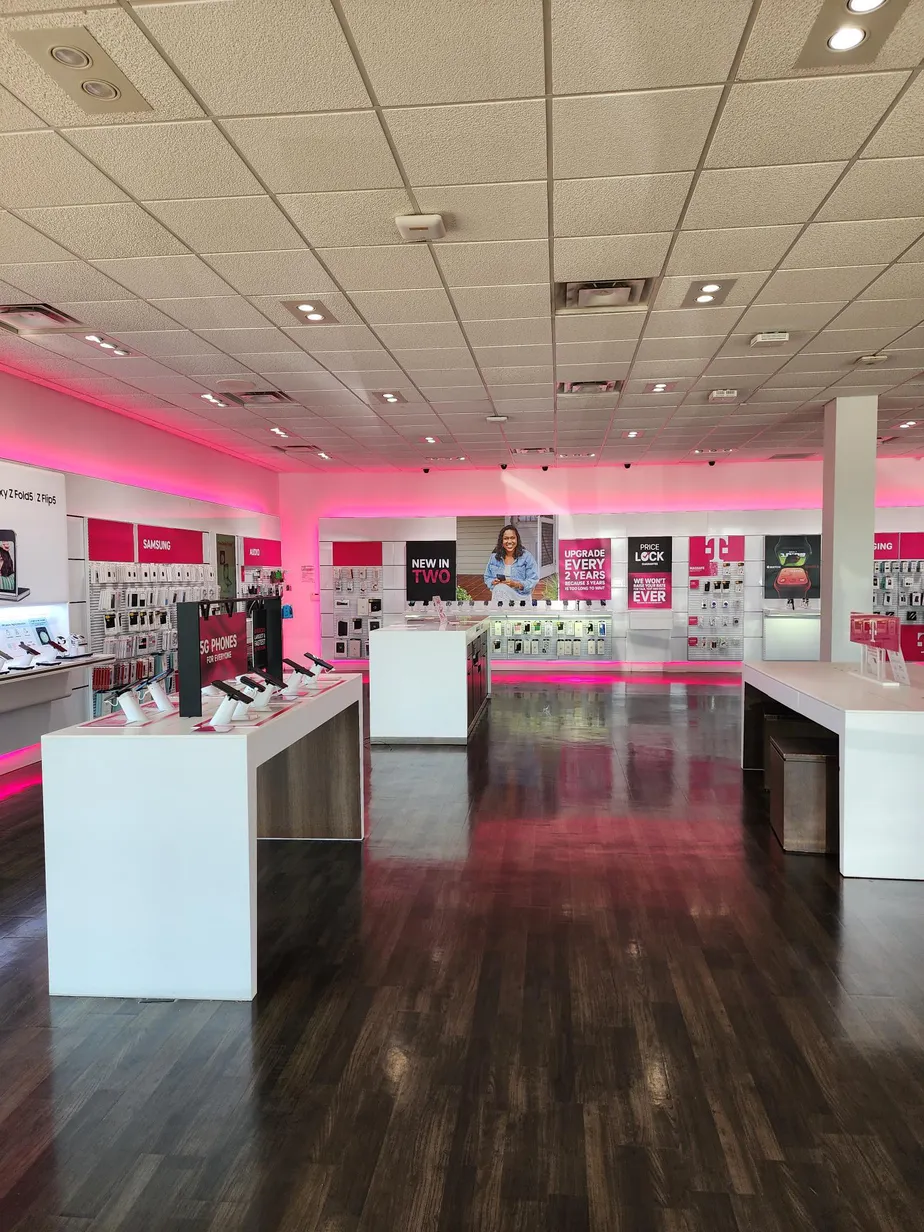 Interior photo of T-Mobile Store at Ih-10 & De Zavala, San Antonio, TX