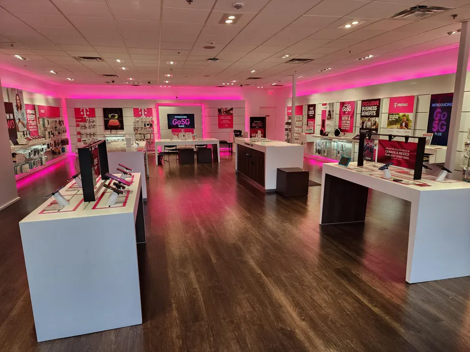 Interior photo of T-Mobile Store at Bolger Square, Independence, MO