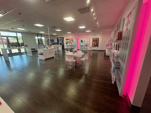  Interior photo of T-Mobile Store at W Burlington Ave & 22nd St, Fairfield, IA 