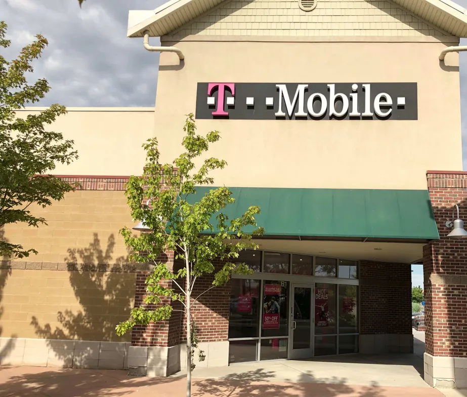  Exterior photo of T-Mobile store at 1700 S & S 2000 W, Syracuse, UT 