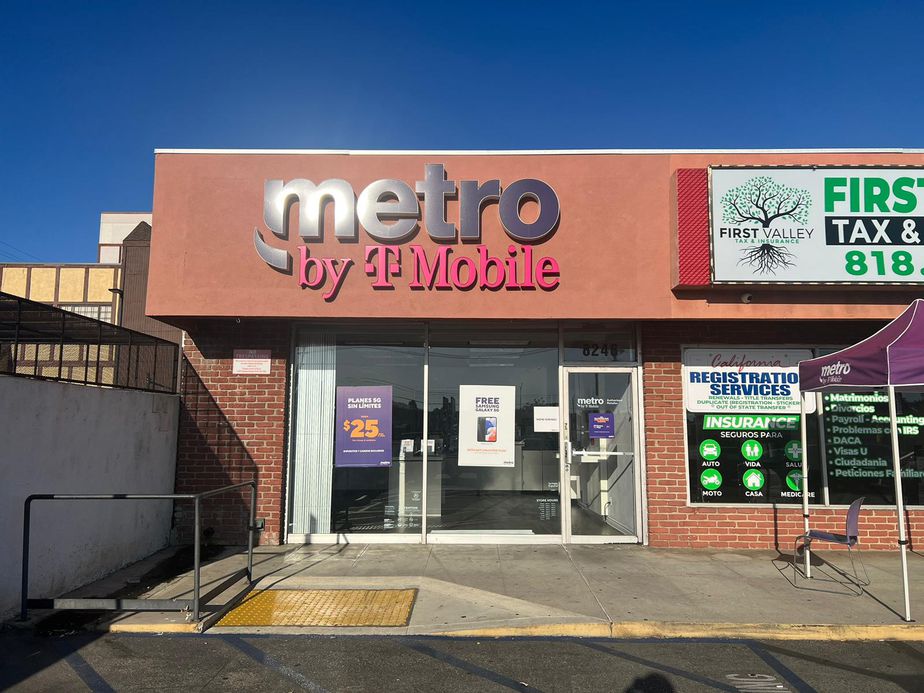 Image alt text