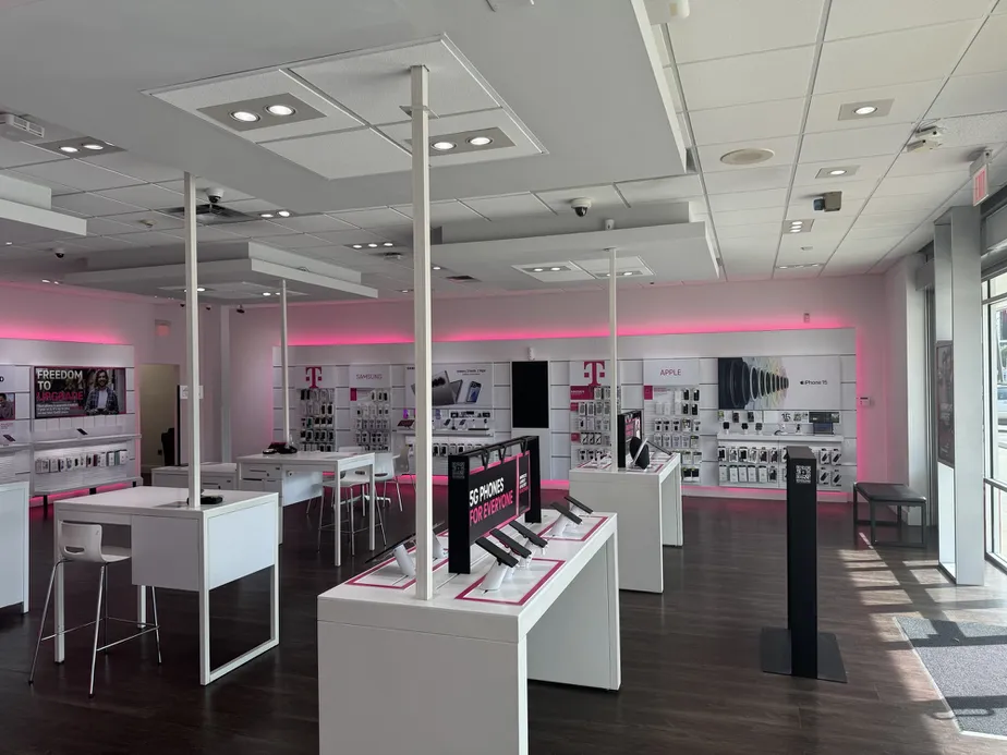  Interior photo of T-Mobile Store at Main & Braesmain, Houston, TX 