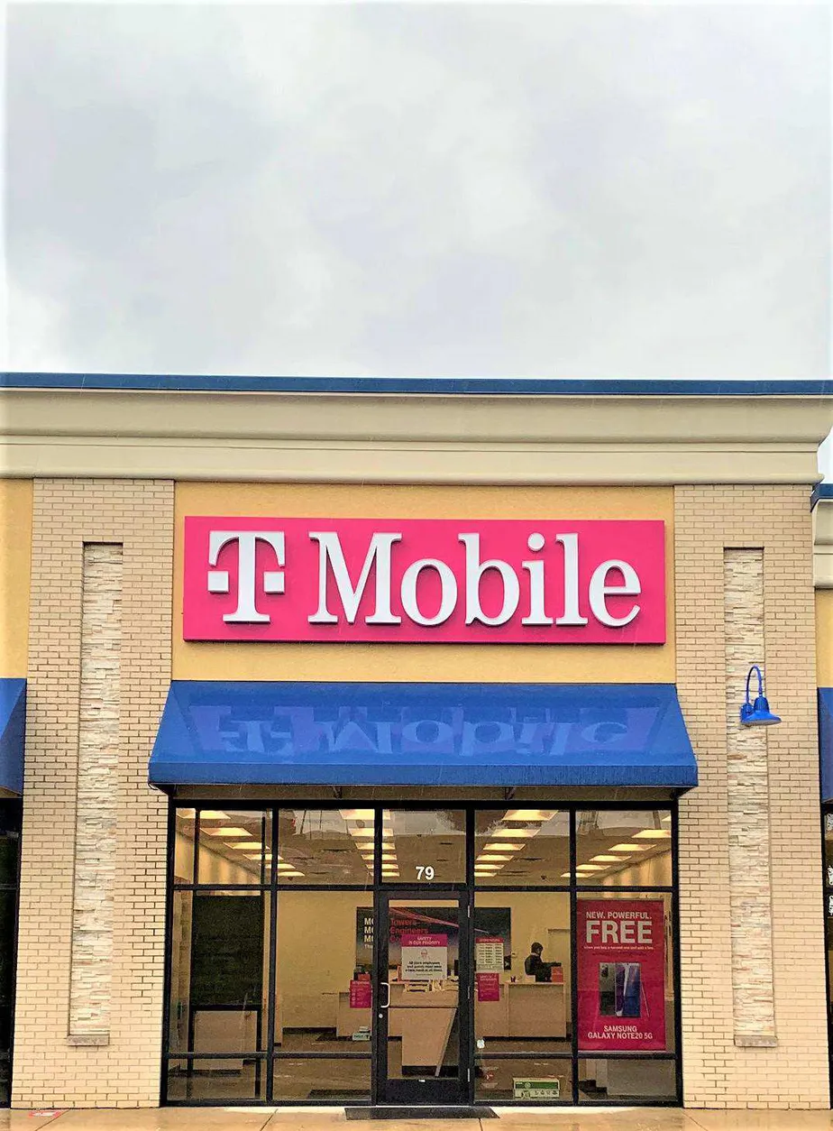 Exterior photo of T-Mobile store at The Plaza & E Hwy 47, Troy, MO