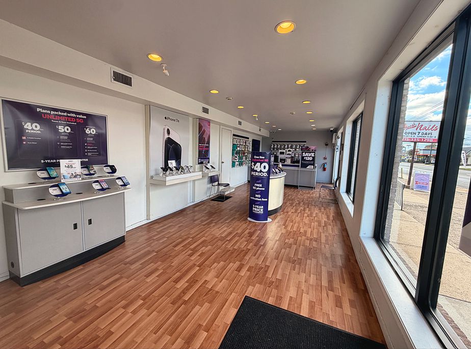 Metro by T-Mobile 8925 Frankford Ave - 8925 Frankford Ave