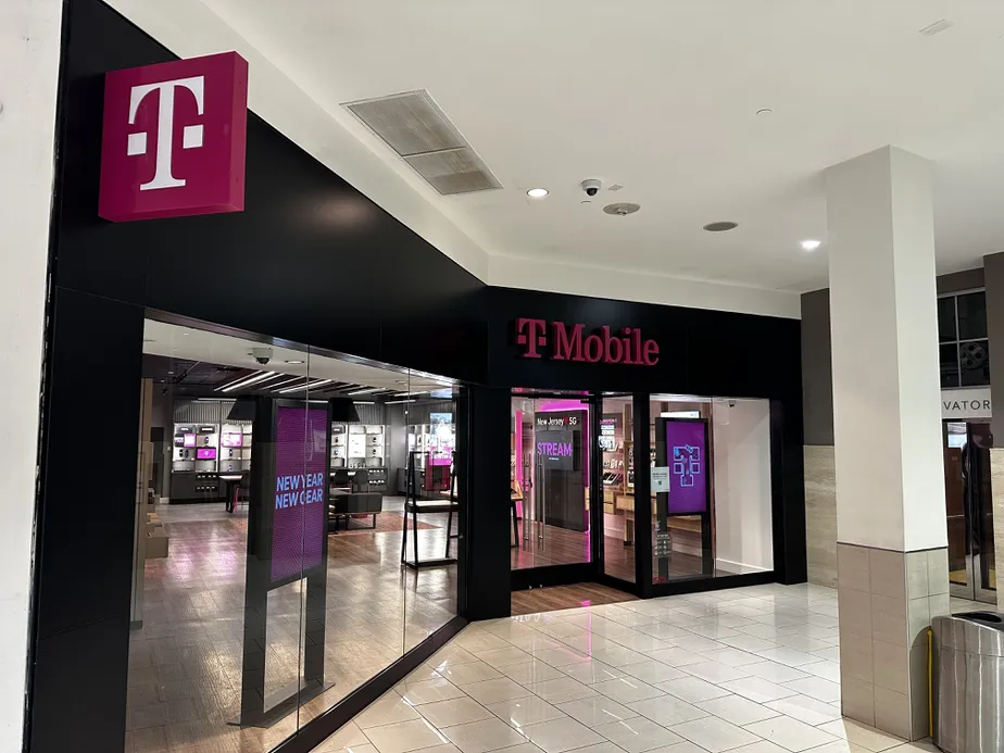 Exterior photo of T-Mobile Store at Cherry Hill Mall, Cherry Hill, NJ