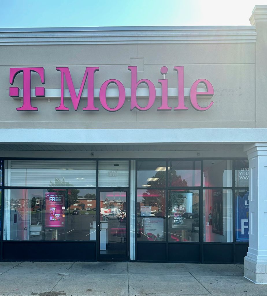 Exterior photo of T-Mobile Store at Merritt Blvd & Westfield Rd, Dundalk, MD