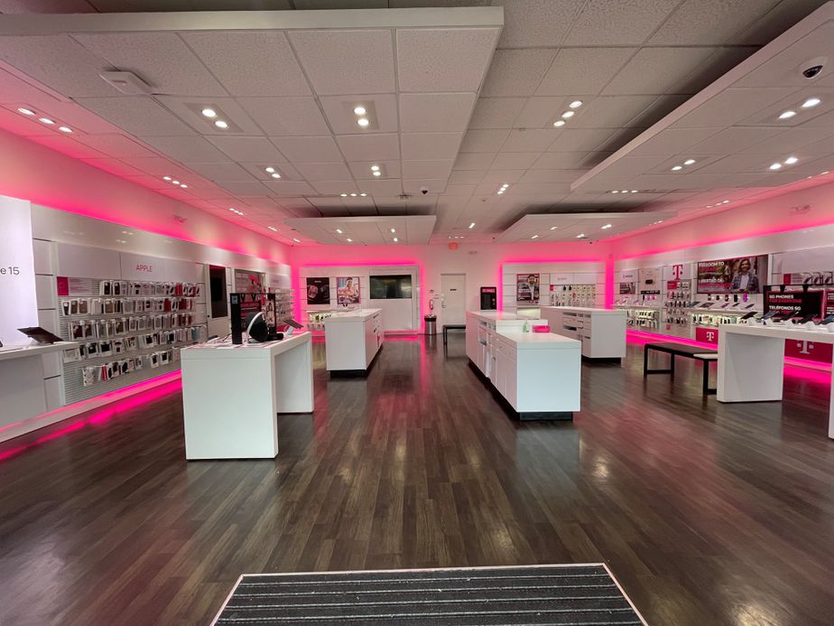 Interior photo of T-Mobile Store at Hwy 59 & Hillcroft, Houston, TX