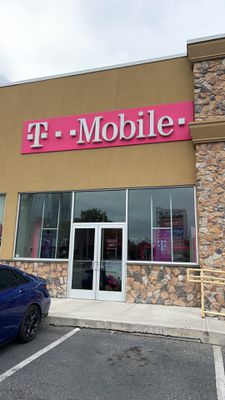 T-Mobile Authorized Retailer