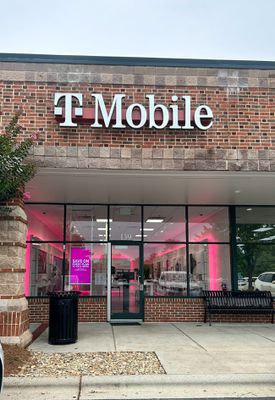 T-Mobile Authorized Retailer