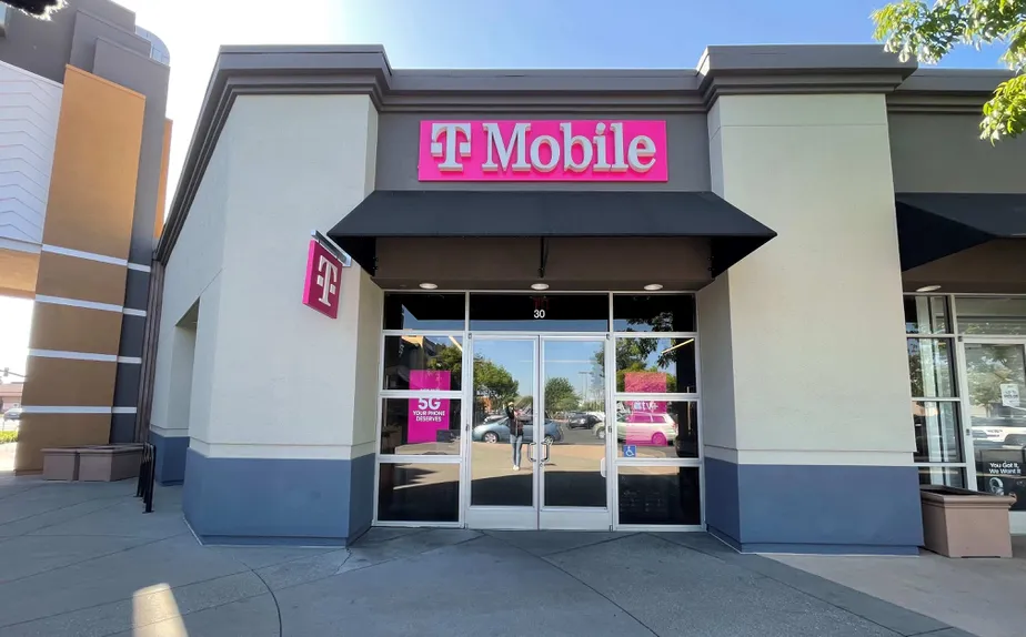 Exterior photo of T-Mobile Store at Curtner & Monterey Hwy, San Jose, CA